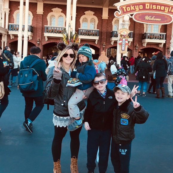 Meet your Posher, Heidi - Picture 7 of 8